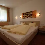 Daire Karlspitze -natur Pur Appartementhaus *