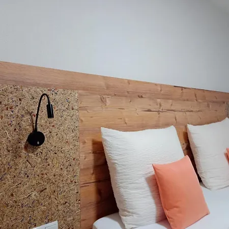 Karlspitze -natur Pur Appartementhaus * 카우넬탈